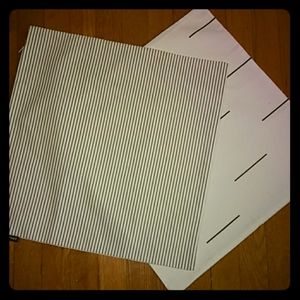 White & Black Homefiner Pillow Covers Bundle FIRM